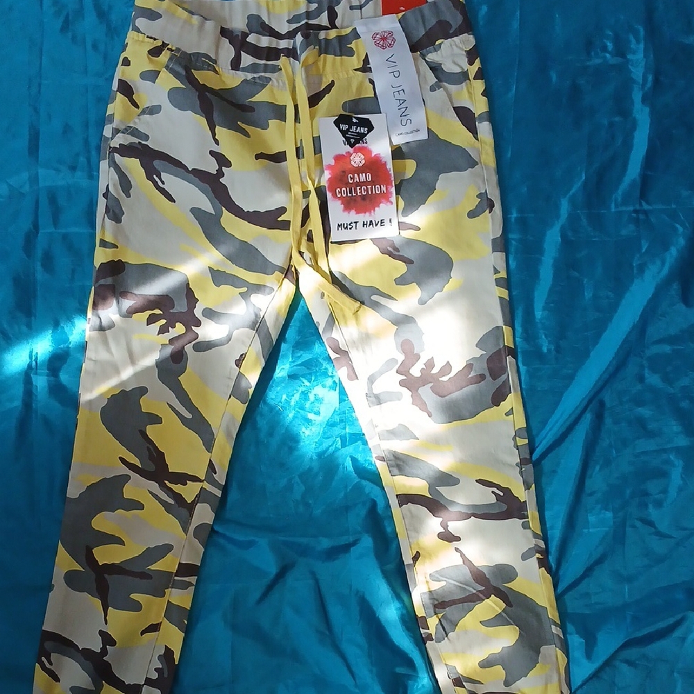 VIP Yellow and Gray Jeggings with Camouflage Design